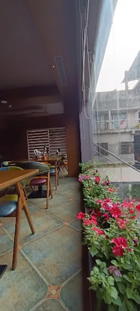 Brewberry - The 24Hrs Cafe