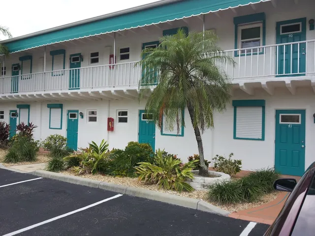 Sea Club I Beach Resort