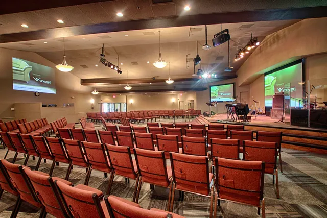 Vineyard Gilbert Community Church