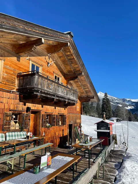 Herbstalm . Almhütte im Naturidyll Heutal