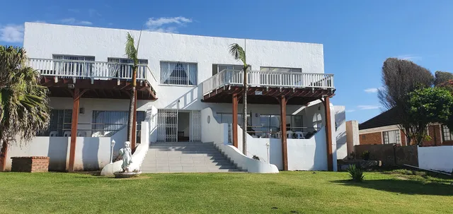 Beachfront Inn Winterstrand