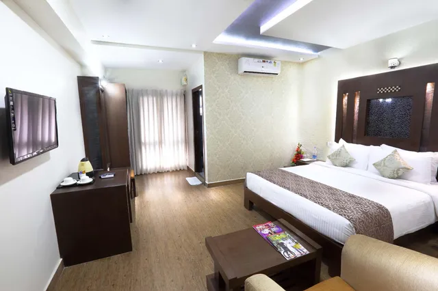 R D Suites A Business Hotel