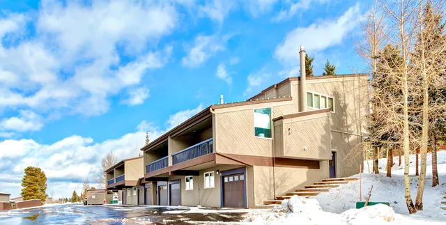 Gold Point Resort by Vacatia