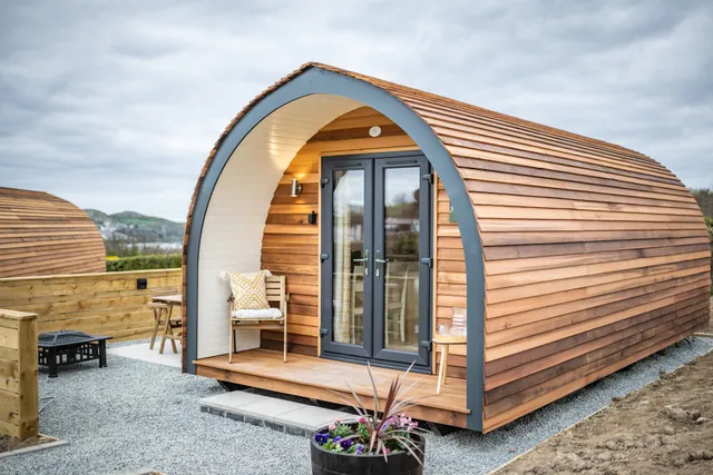 Tan Y Bryn Glamping & Touring