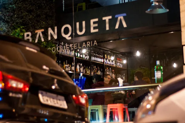 Banqueta Bar - Moema