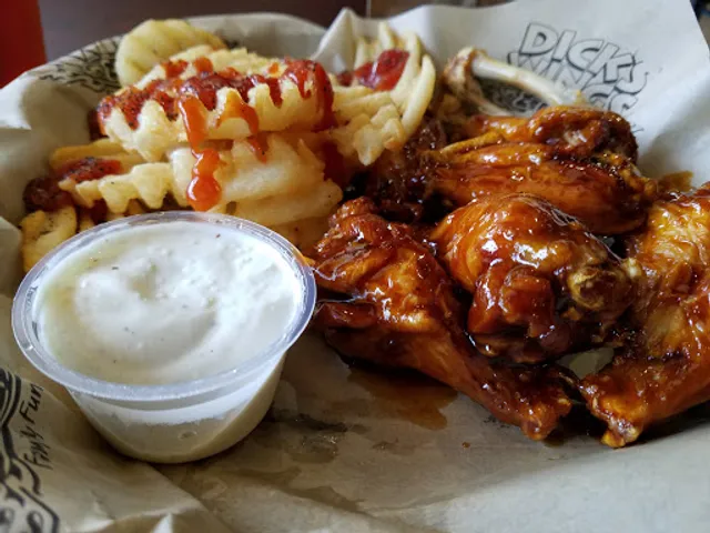 Dick's Wings And Grill Mayport