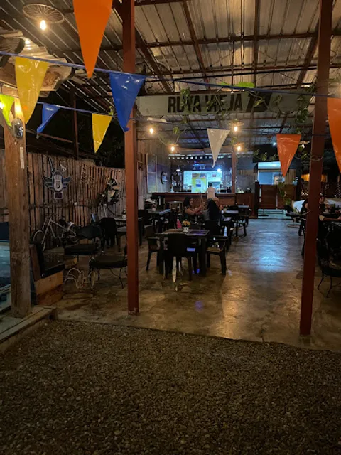 Ruta Vieja 19 Bar and Grill