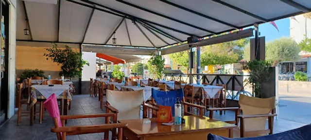 Smugglers Bar Restaurant