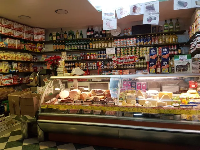 Maiello Ciro Mini-Market And Deli