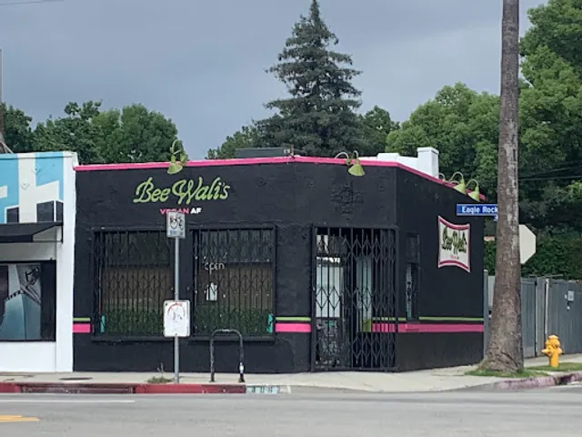 BeeWali’s Vegan AF ( amazing food)