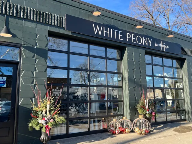 White Peony Boutique