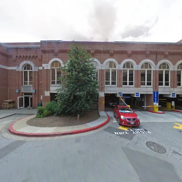 Georgetown University Campus Apple Shop