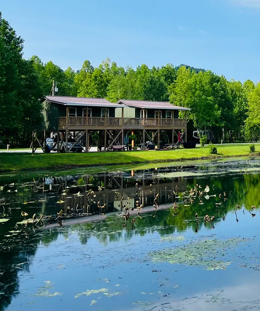 Sheltowee RV Park & Cabins