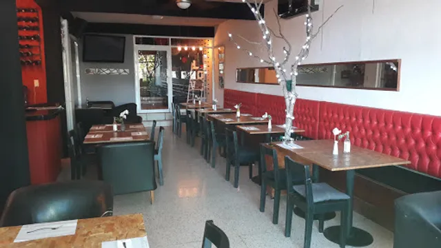 Mongos Wok & Noodles constantino Hassan ramosvivas