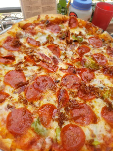 Tony P's Bar & Pizzeria LoHi