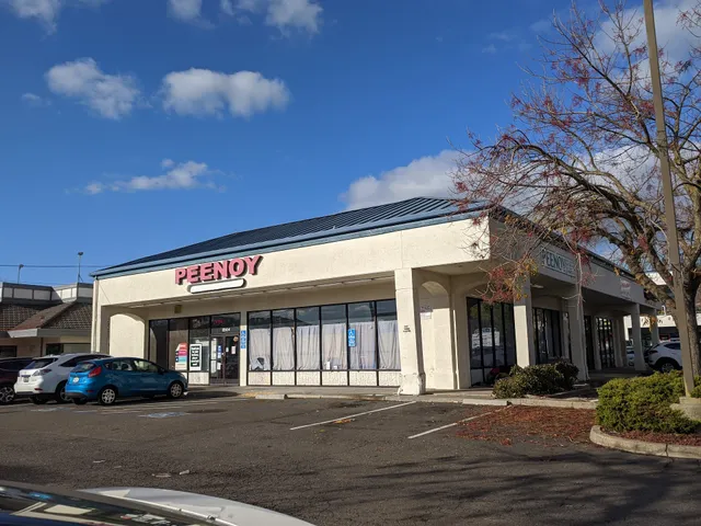 Peenoy Philippine Grocery