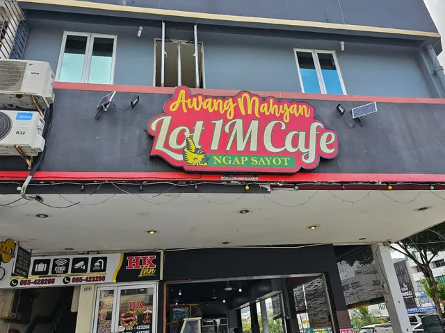 Awang Mahyan Lot 1M Cafe