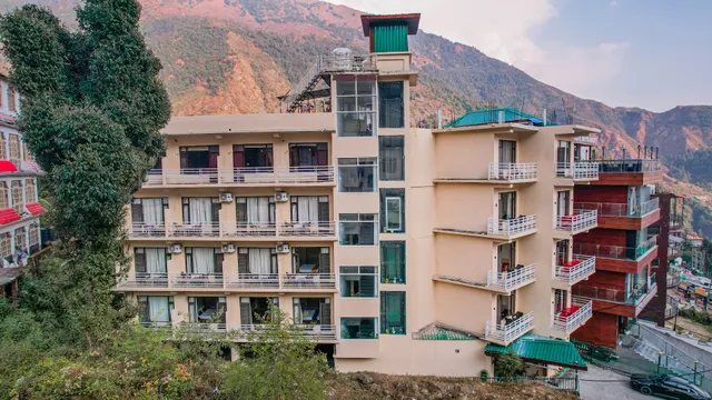 Hotel AK Continental, Dharamshala