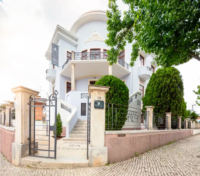 Penedo da Saudade - Suites & Hostel