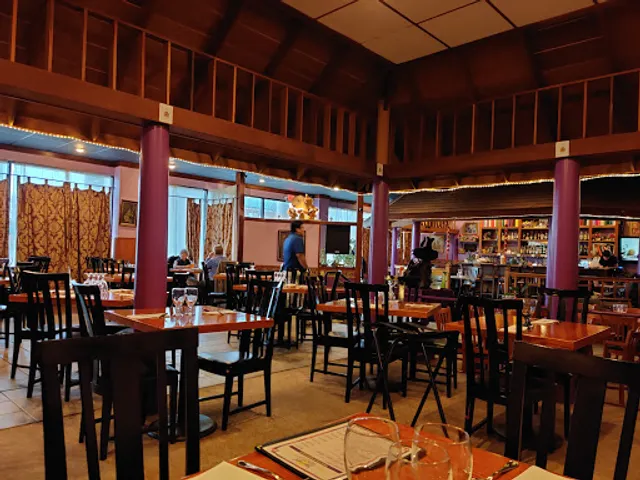 Thai '99 II Restaurant & Bar