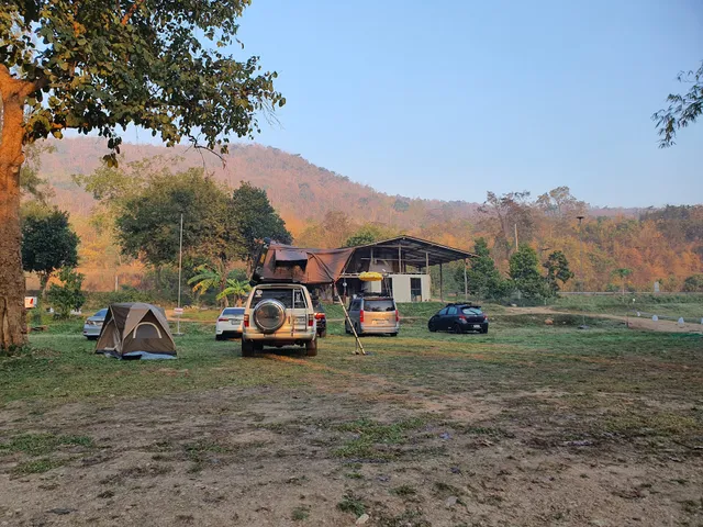 The Chill Camp สวนผึ้ง