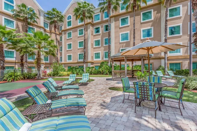 Hawthorn Suites-Orlando/Lake Buena Vista