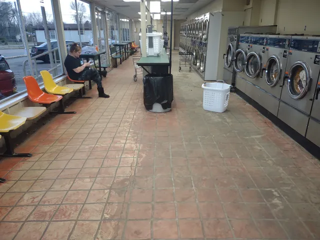 Shute’s Washateria