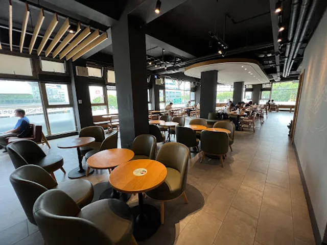 STARBUCKS Fukang Shop