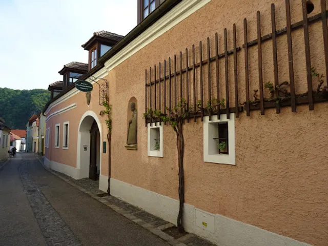 Weingut Urbanushof
