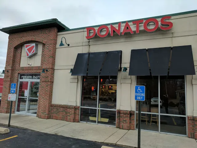 Donatos Pizza