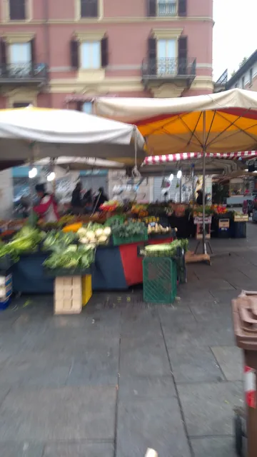 Mercato di Piazza Santa Giulia