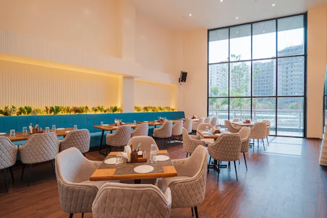 K2 FAMILY RESTAURANT & BAR