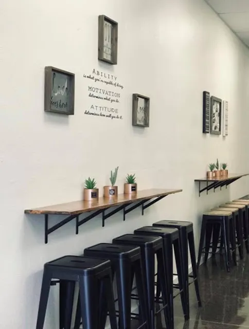 TEAklish Boba & Cafe