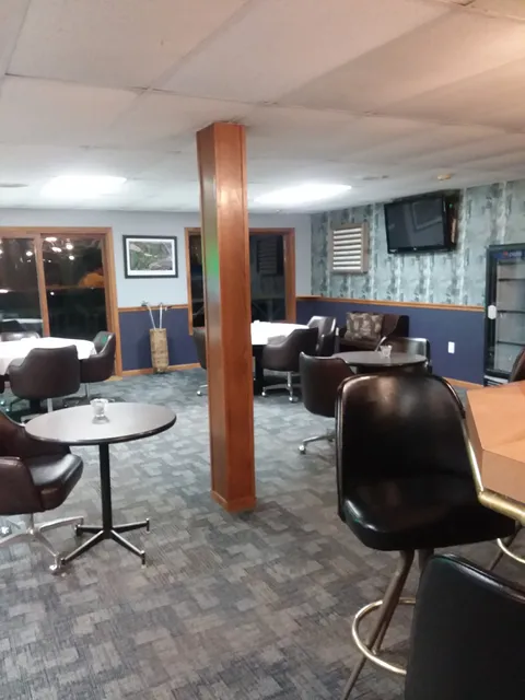 Tin Cup Bar and Grill