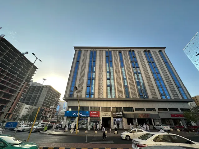 Kenan alaziziyyah hotel