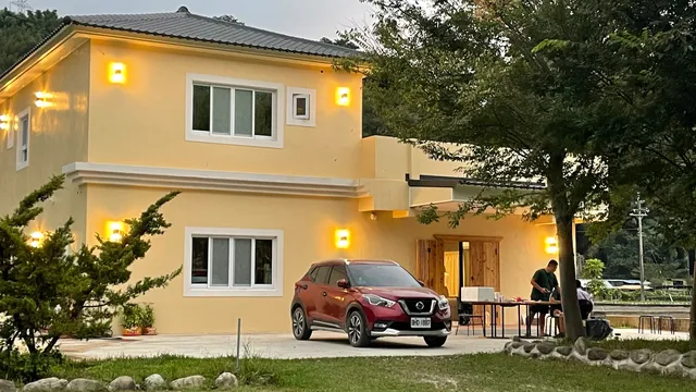 愛在甜心草莓包棟