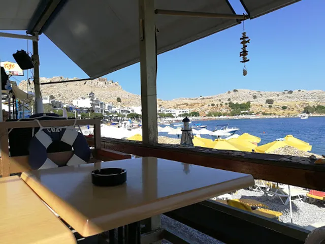 Haraki Dreams Restaurant Bar