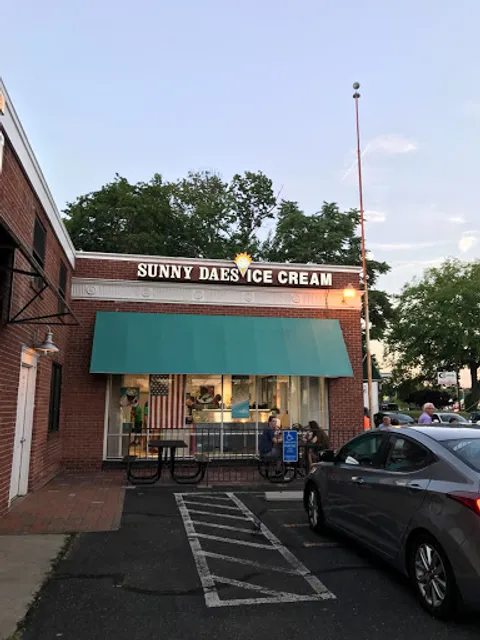 Sunny Daes Ice Cream