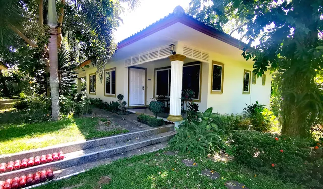 Vacation Garden Villa