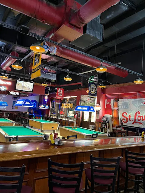 Hotshots Sports Bar & Grill