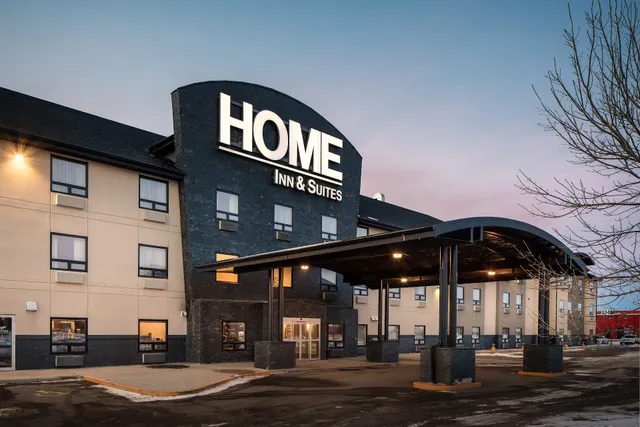 Home Inn & Suites by d3h™ Swift Current