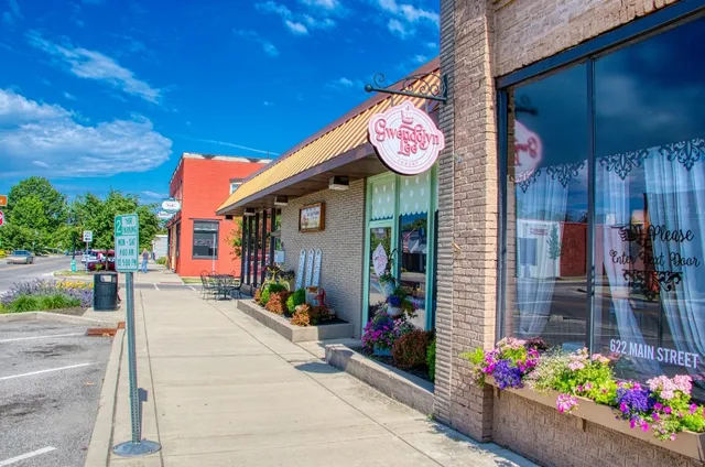 Gwendolyn Lee Cakery