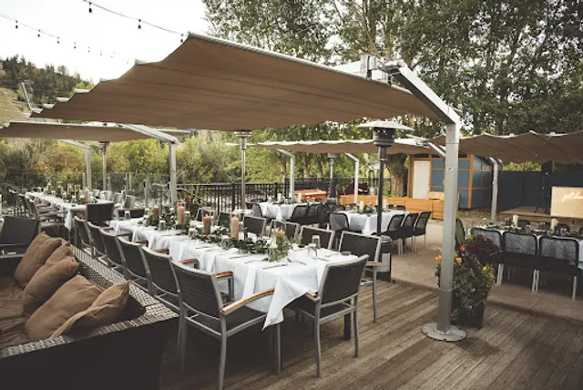 Aurum Food & Wine Steamboat