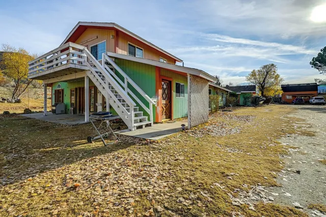 Mtn-view Weldon Home: Walk to Pacific Crest Trail