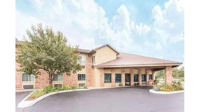 Baymont by Wyndham Muskegon