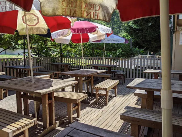 Pig & Whistle Tavern