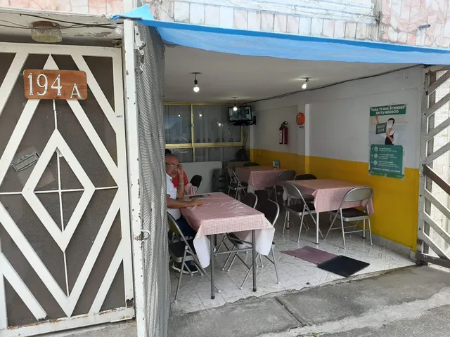 "EL SITIO" COMIDA CORRIDA Y VIERNES POZOLERO