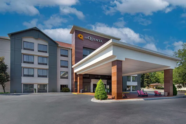 La Quinta Inn & Suites by Wyndham Pigeon Forge-Dollywood