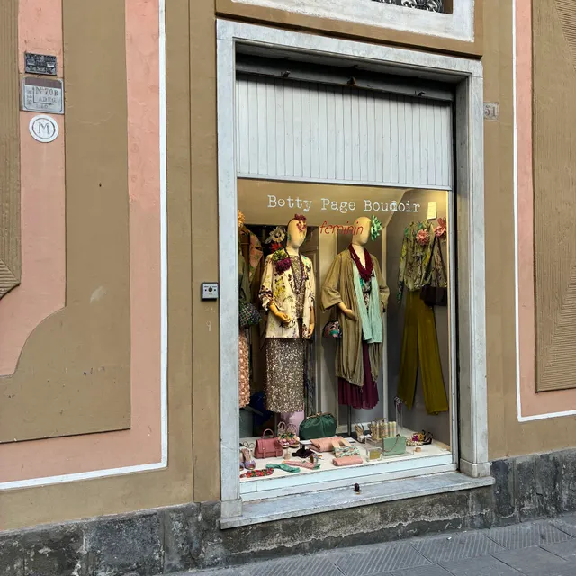 Betty Page Boudoir