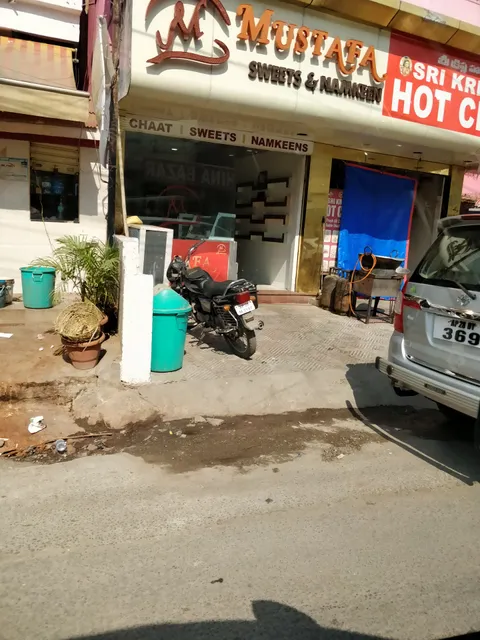 Mustafa Sweets & Namkeens